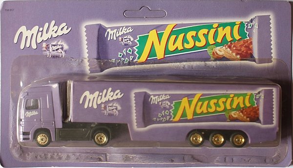 Milka Nussini Modell in Verpackung