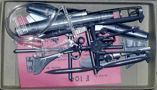 F-104 60er Bausatz in Schachtel