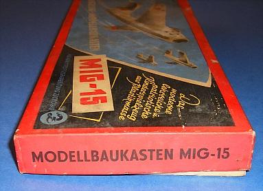 MIG-15 Verpackung Seitenteil kurze Seite