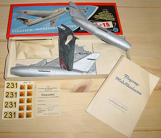 MIG-15 Bausatz in Verpackung