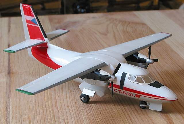 L-410 gebautes Modell