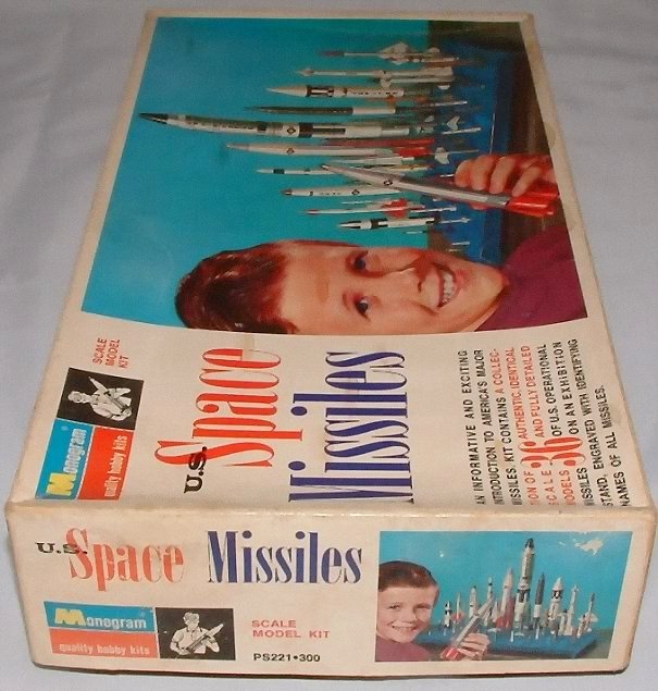 Monogram U.S. Space Missiles Verpackung von links gesehen