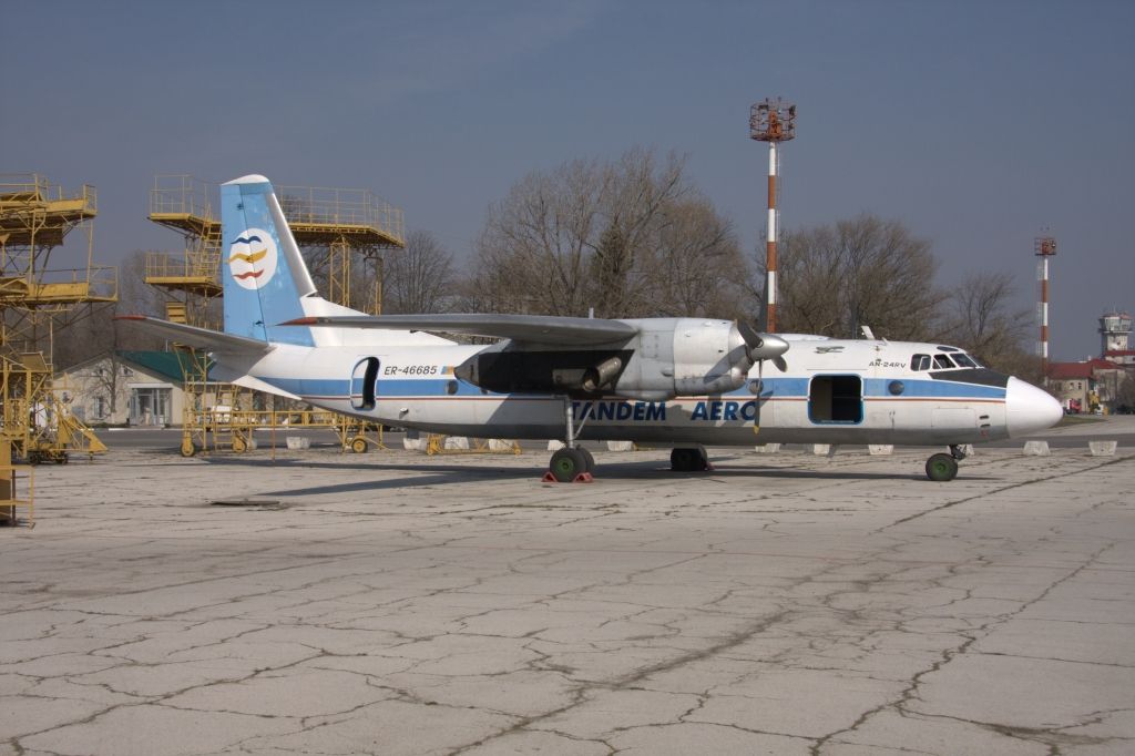 AN-24RV Tandem Aero ER-46685 Bild fr-er46685-g