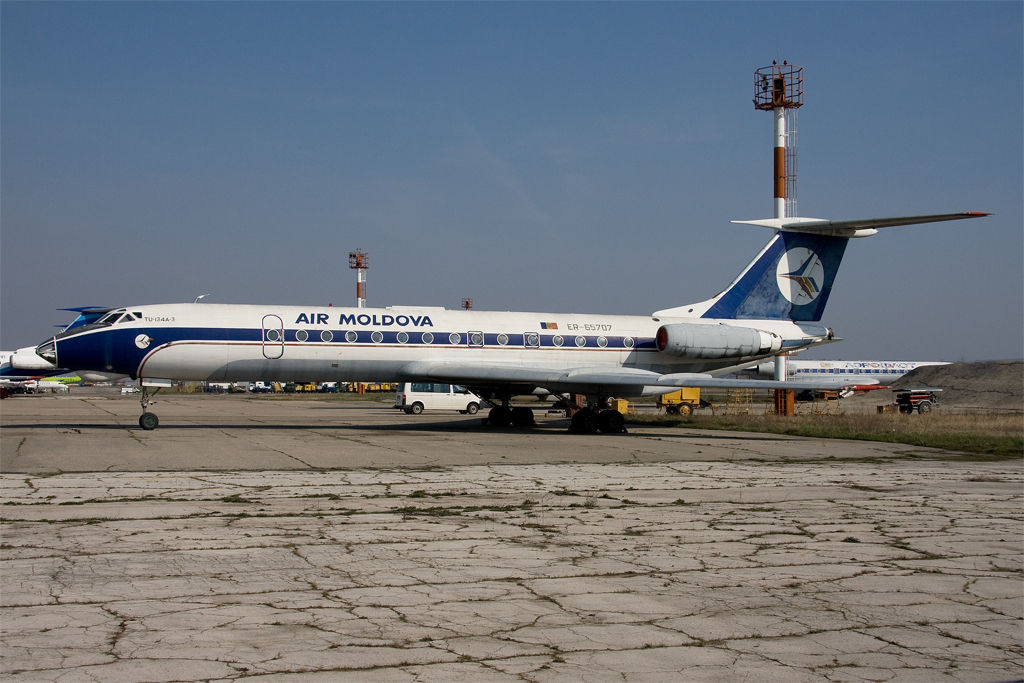 TU-134A-3 Air Moldova ER-65707 Bild fr-er65707