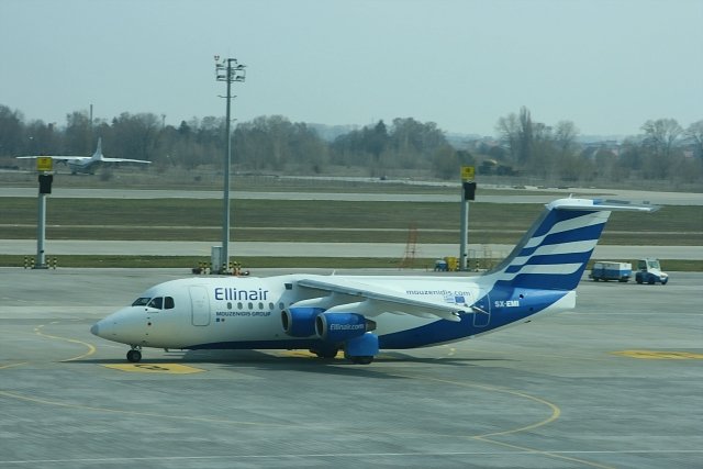 20140323-kbp-fra-1000