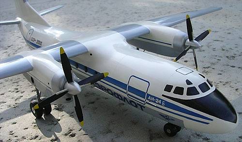 AN-24 Bild 2