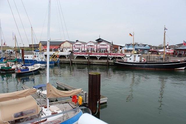 Blick vom oberen Steuerstand über den Hafen