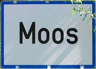 Moos, Ortsschild